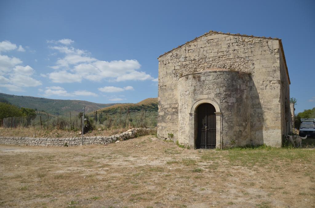 Le Case Di S. Andrea Buccheri Exterior photo